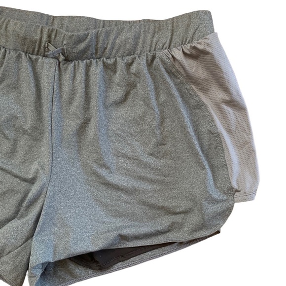Avia Gray Mesh Panel Lined Work Out Athletic Sweat Shorts Plus Size XXL (20) - Picture 3 of 6